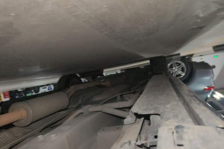 Used Honda Elysion 2015 2.4L VTi-S Prestige Edition Chassis Front Right