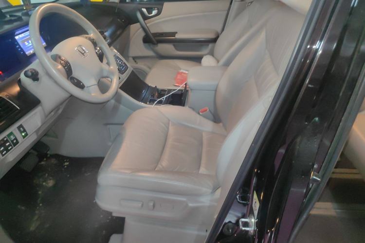 Used Honda Elysion 2015 2.4L VTi-S Prestige Edition Left Front Seat