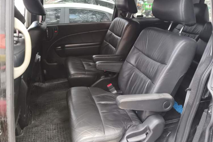 Used Honda Elysion 2015 2.4L VTi-S Prestige Edition Left Rear Seat