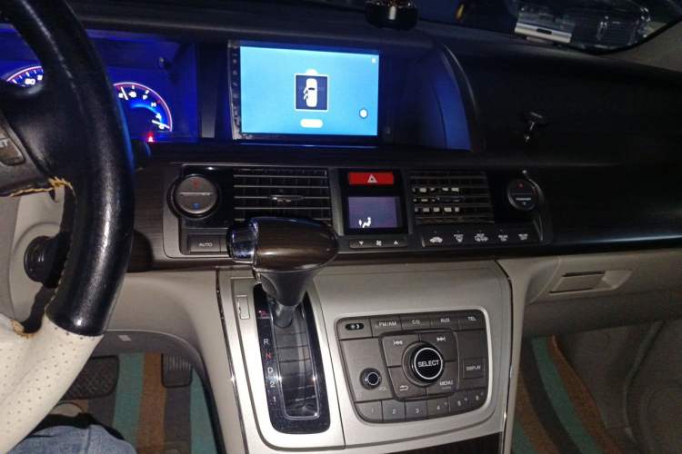 Used Honda Elysion 2015 2.4L VTi-S Prestige Edition Audio And AC Panel