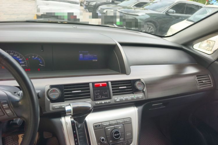 Used Honda Elysion 2015 2.4L VTi-S Prestige Edition Audio And AC Panel