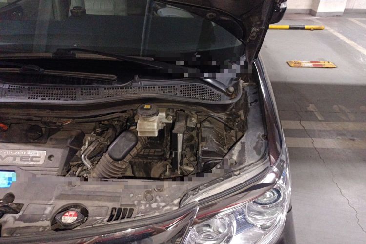 Used Honda Elysion 2015 2.4L VTi-S Prestige Edition Engine Bay Left