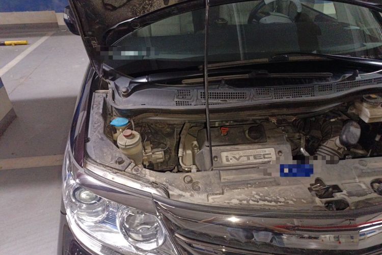 Used Honda Elysion 2015 2.4L VTi-S Prestige Edition Engine Bay Right