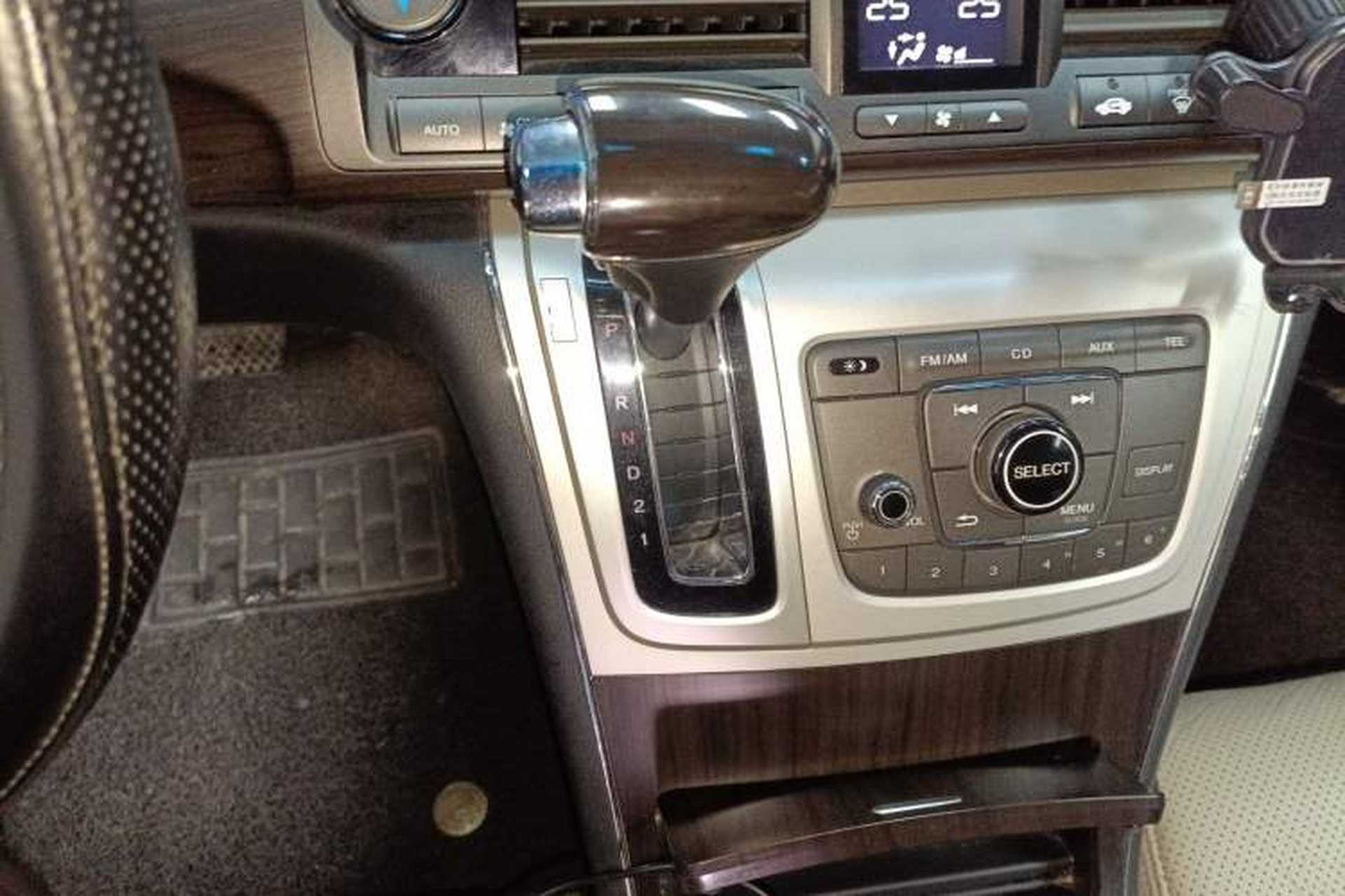 Used Honda Elysion 2015 2.4L VTi-S Prestige Edition Gear Lever
