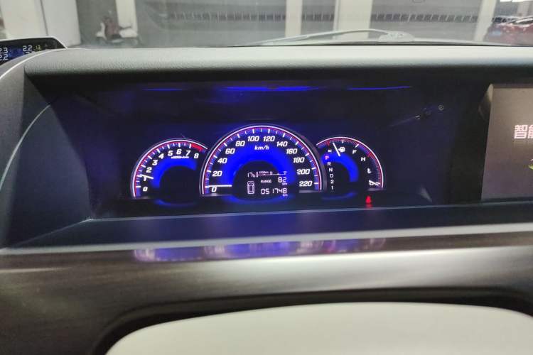 Used Honda Elysion 2015 2.4L VTi-S Prestige Edition Instrument Cluster
