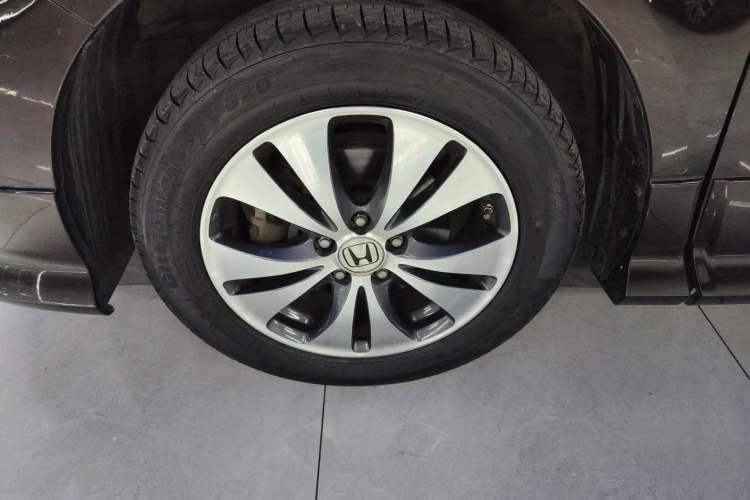 Used Honda Elysion 2015 2.4L VTi-S Prestige Edition Left Front Wheel Hub