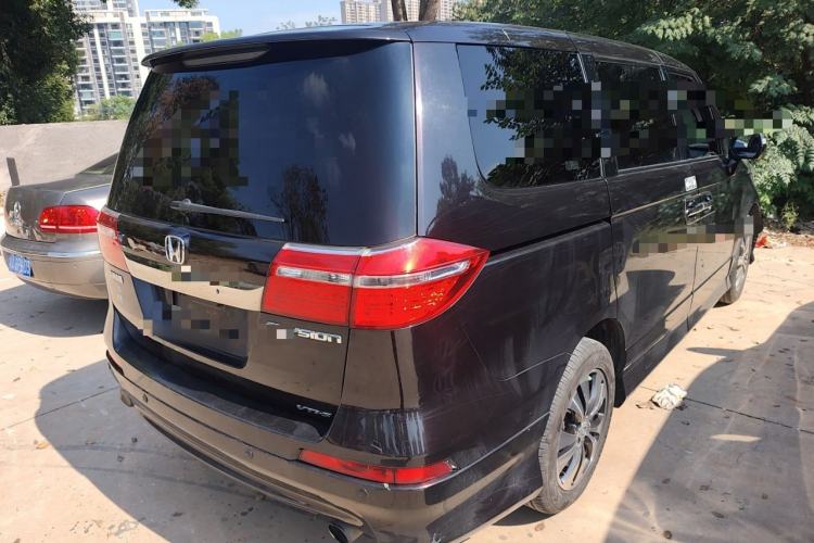 Used Honda Elysion 2015 2.4L VTi-S Prestige Edition Rear Right 45 Deg