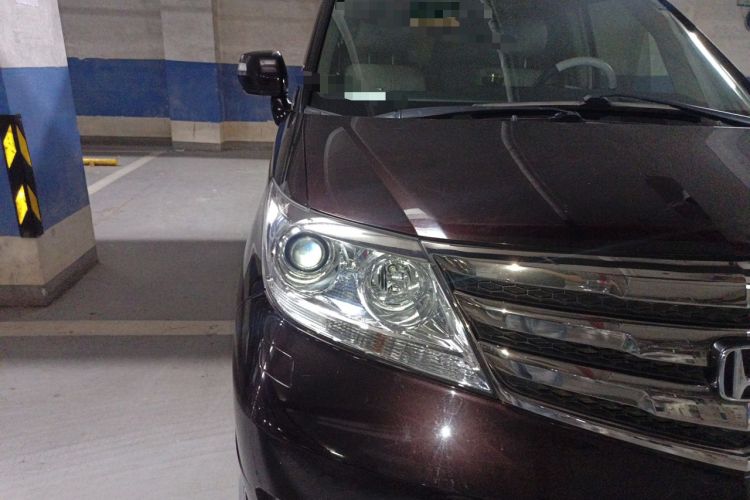 Used Honda Elysion 2015 2.4L VTi-S Prestige Edition Right Front Headlight