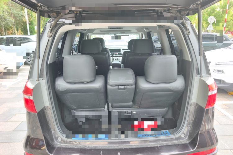 Used Honda Elysion 2015 2.4L VTi-S Prestige Edition Trunk