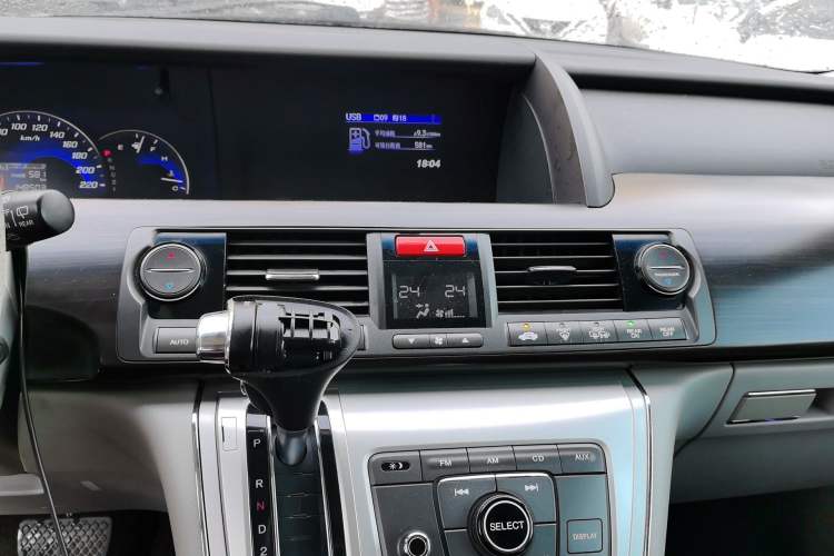 Used Honda Elysion 2015 2.4L VTi Comfort Version Audio And AC Panel