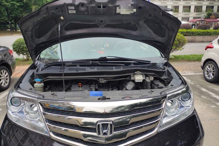 Used Honda Elysion 2015 2.4L VTi-S Prestige Edition Engine Bay