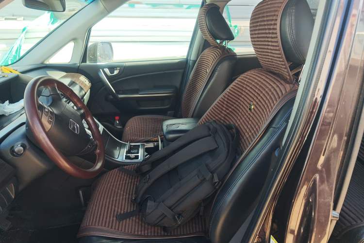 Used Honda Elysion 2015 2.4L VTi-S Prestige Edition Left Front Seat