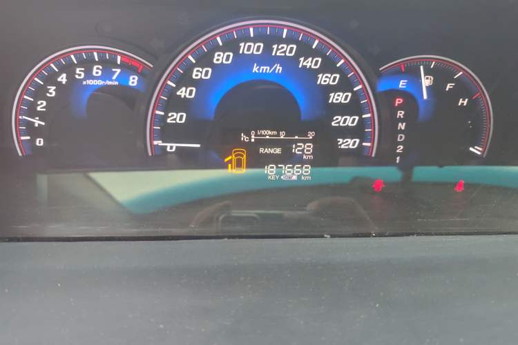 Used Honda Elysion 2015 2.4L VTi-S Prestige Edition Odometer Close Up