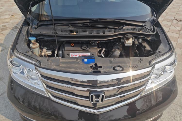 Used Honda Elysion 2015 2.4L VTi-S Prestige Edition Engine Bay
