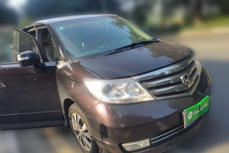Used Honda Elysion 2015 2.4L VTi-S Prestige Edition Front Right 45 Deg