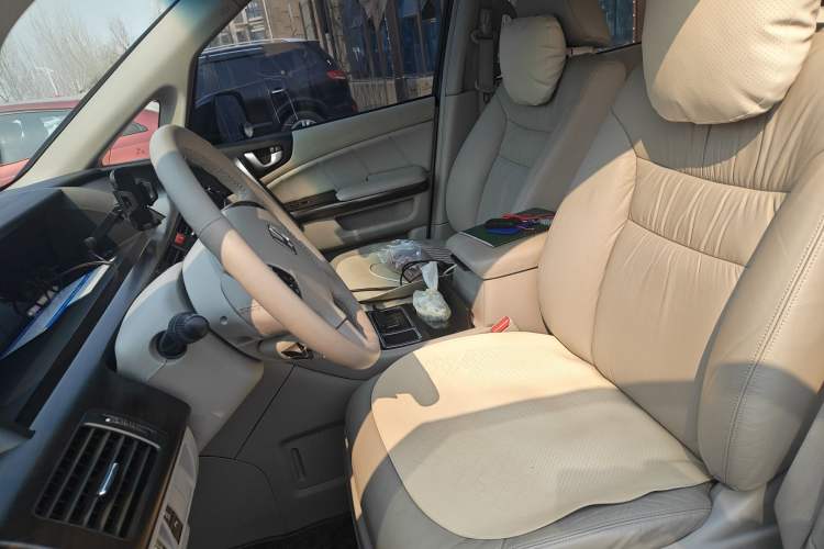 Used Honda Elysion 2015 2.4L VTi-S Prestige Edition Left Front Seat