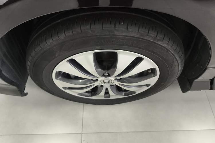 Used Honda Elysion 2015 2.4L VTi-S Prestige Edition Left Front Wheel Hub