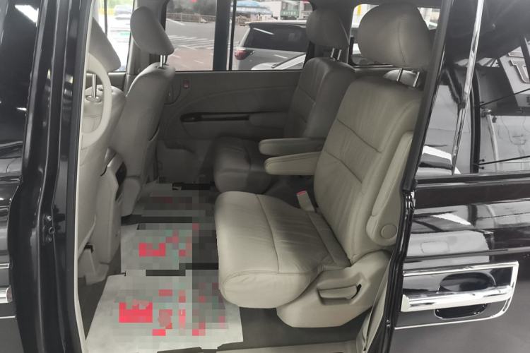 Used Honda Elysion 2015 2.4L VTi-S Prestige Edition Left Rear Seat