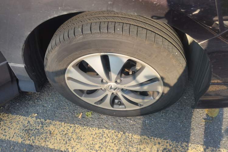 Used Honda Elysion 2015 2.4L VTi-S Prestige Edition Right Front Wheel Hub