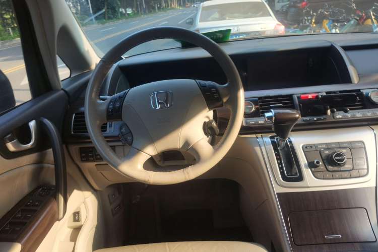 Used Honda Elysion 2015 2.4L VTi-S Prestige Edition Steering Wheel