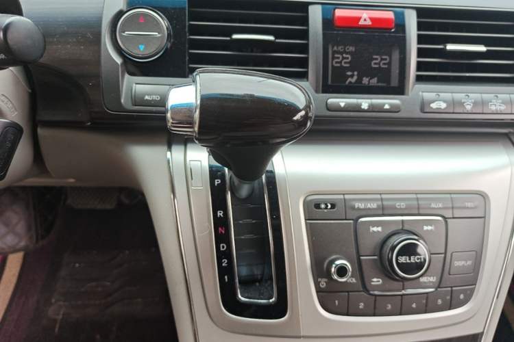 Used Honda Elysion 2015 2.4L VTi-S Prestige Edition Gear Lever