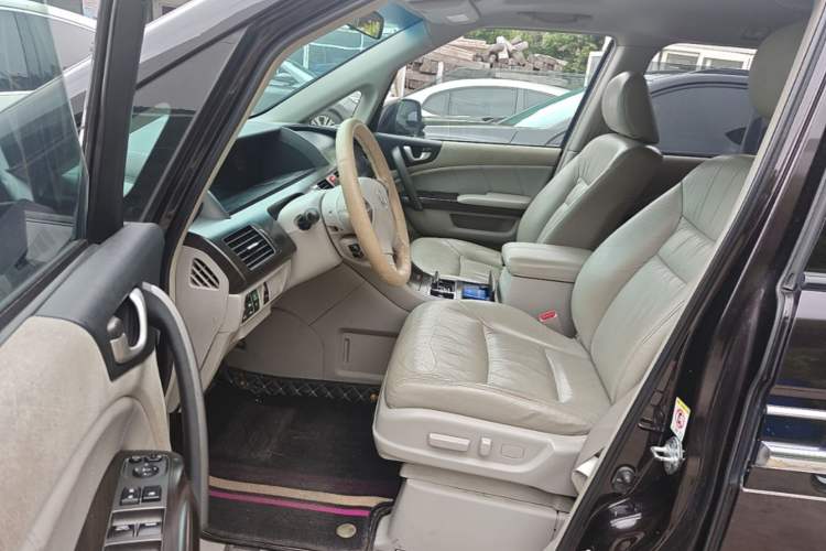 Used Honda Elysion 2015 2.4L VTi-S Prestige Edition Left Front Seat