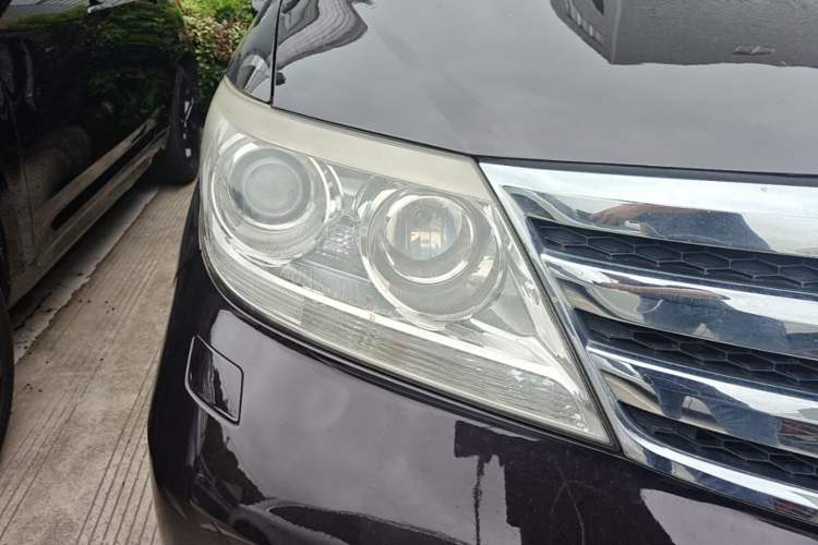 Used Honda Elysion 2015 2.4L VTi-S Prestige Edition Right Front Headlight