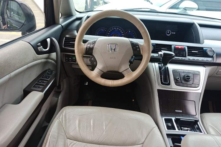 Used Honda Elysion 2015 2.4L VTi-S Prestige Edition Steering Wheel
