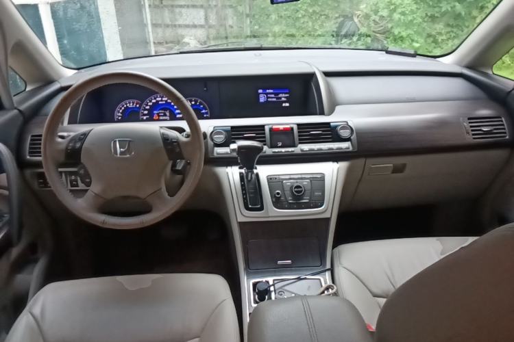 Used Honda Elysion 2015 2.4L VTi-S Prestige Edition Center Console
