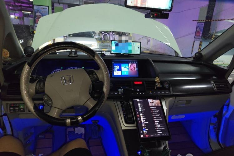 Used Honda Elysion 2015 2.4L VTi-S Prestige Edition Center Console