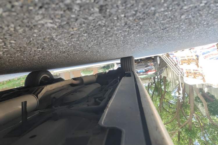 Used Honda Elysion 2015 2.4L VTi-S Prestige Edition Chassis Front Right
