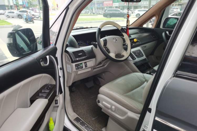 Used Honda Elysion 2015 2.4L VTi-S Prestige Edition Driver Seat