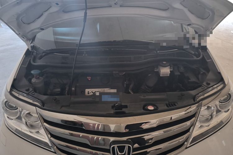 Used Honda Elysion 2015 2.4L VTi-S Prestige Edition Engine Bay