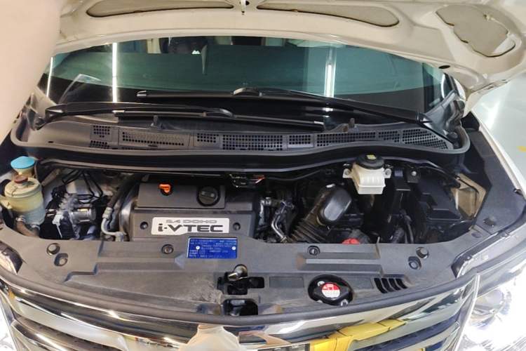 Used Honda Elysion 2015 2.4L VTi-S Prestige Edition Engine Bay