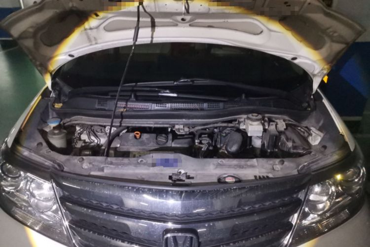 Used Honda Elysion 2015 2.4L VTi-S Prestige Edition Engine Bay