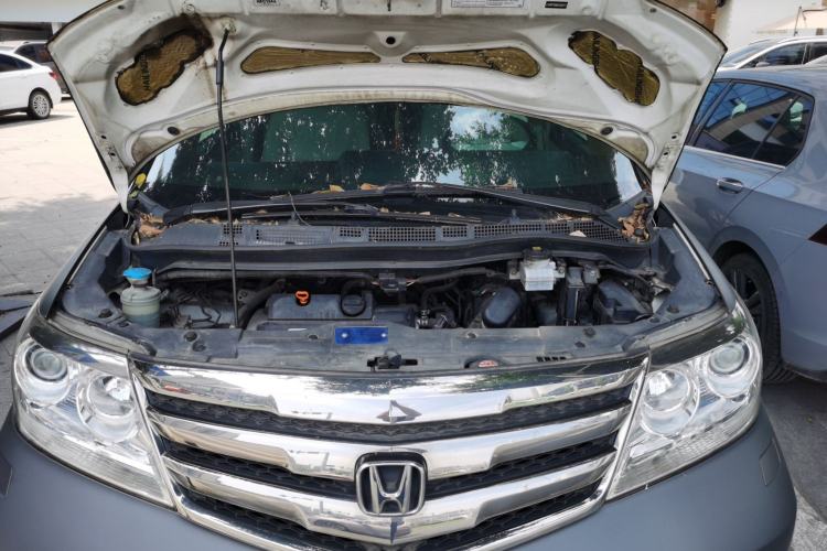 Used Honda Elysion 2015 2.4L VTi-S Prestige Edition Engine Bay