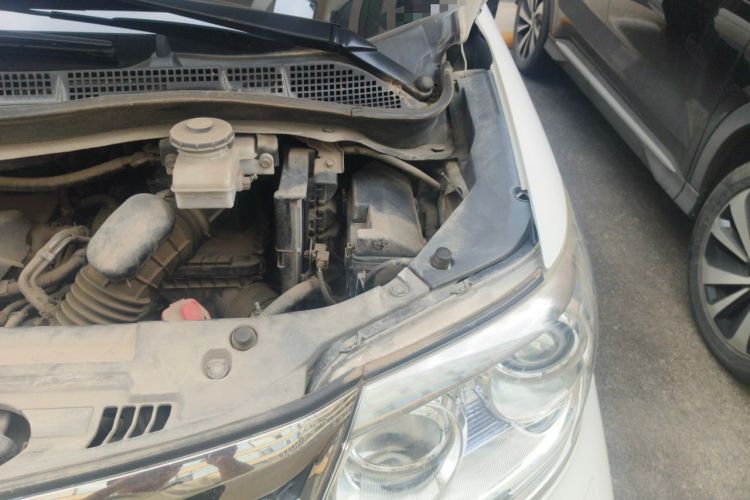 Used Honda Elysion 2015 2.4L VTi-S Prestige Edition Engine Bay Left
