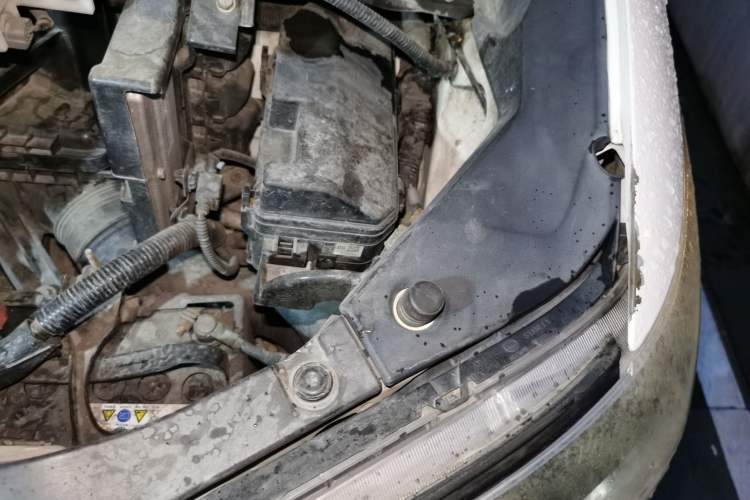 Used Honda Elysion 2015 2.4L VTi-S Prestige Edition Engine Bay Left