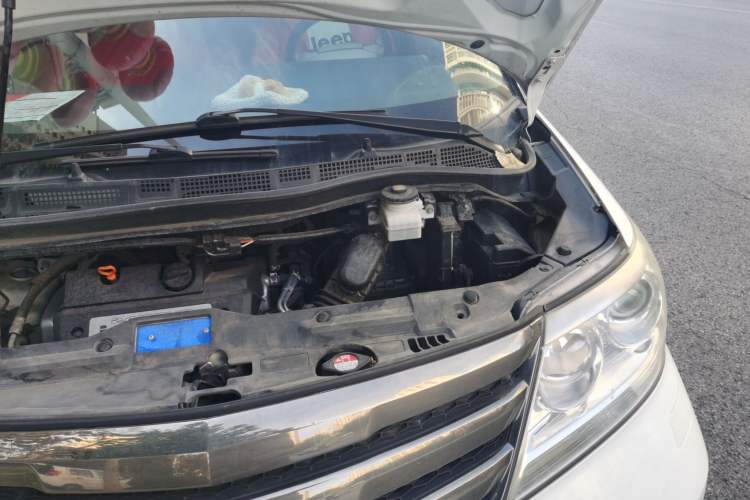 Used Honda Elysion 2015 2.4L VTi-S Prestige Edition Engine Bay Left