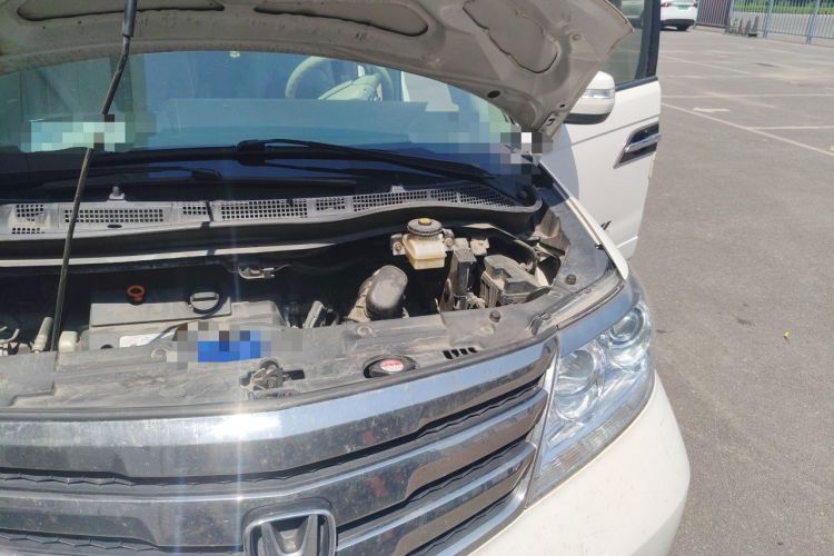 Used Honda Elysion 2015 2.4L VTi-S Prestige Edition Engine Bay Left