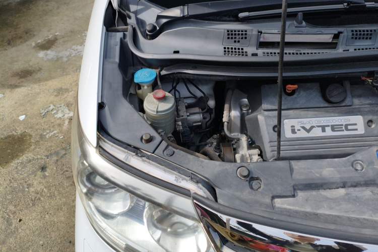 Used Honda Elysion 2015 2.4L VTi-S Prestige Edition Engine Bay Right