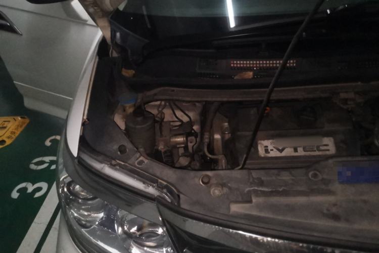Used Honda Elysion 2015 2.4L VTi-S Prestige Edition Engine Bay Right