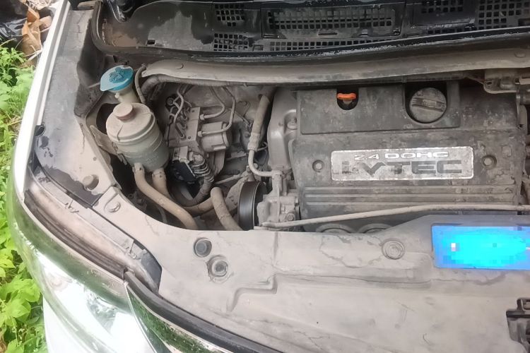Used Honda Elysion 2015 2.4L VTi-S Prestige Edition Engine Bay Right