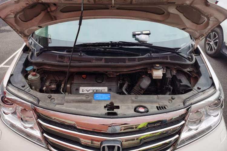Used Honda Elysion 2015 2.4L VTi-S Prestige Edition Engine Bay