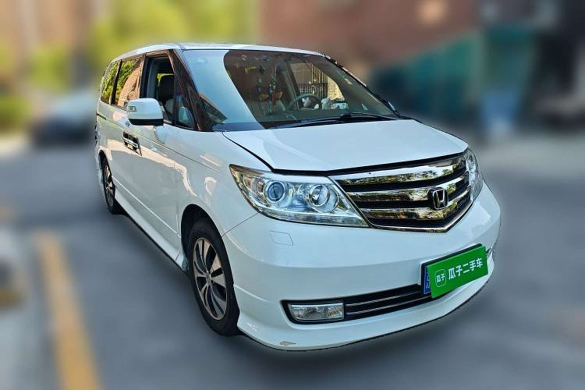 Used Honda Elysion 2015 2.4L VTi-S Prestige Edition Front Right 45 Deg