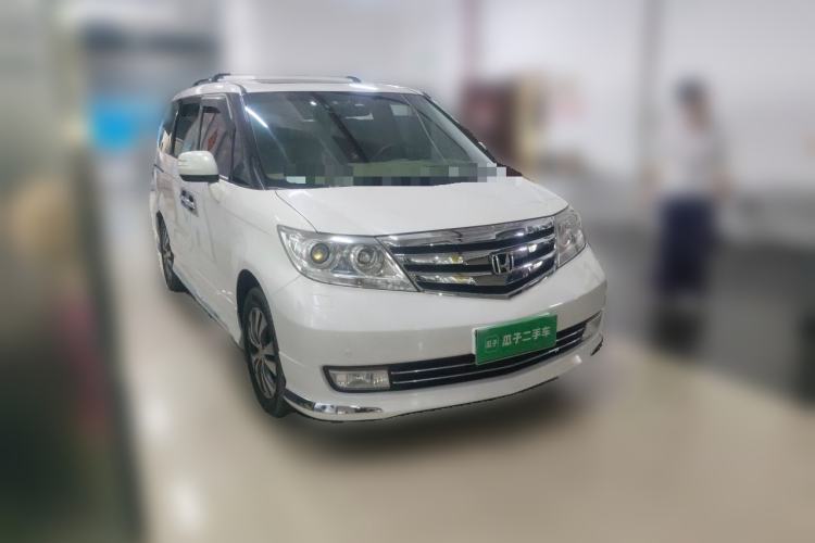 Used Honda Elysion 2015 2.4L VTi-S Prestige Edition Front Right 45 Deg