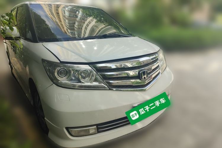 Used Honda Elysion 2015 2.4L VTi Luxury Edition Front Right 45 Deg