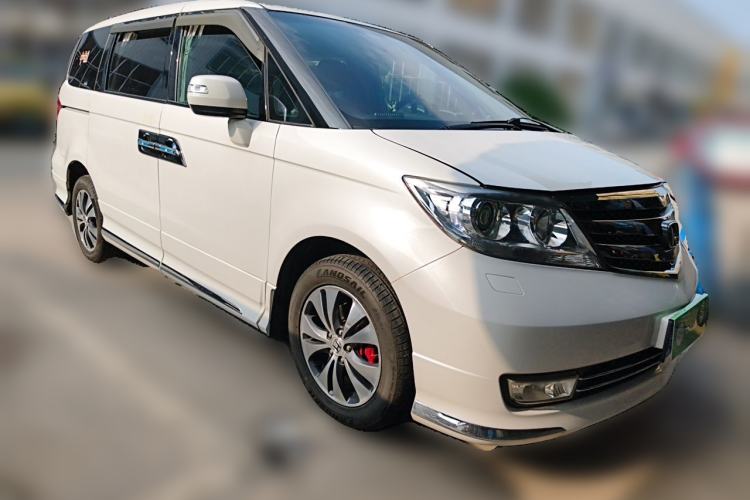 Used Honda Elysion 2015 2.4L VTi-S Prestige Edition Front Right 45 Deg