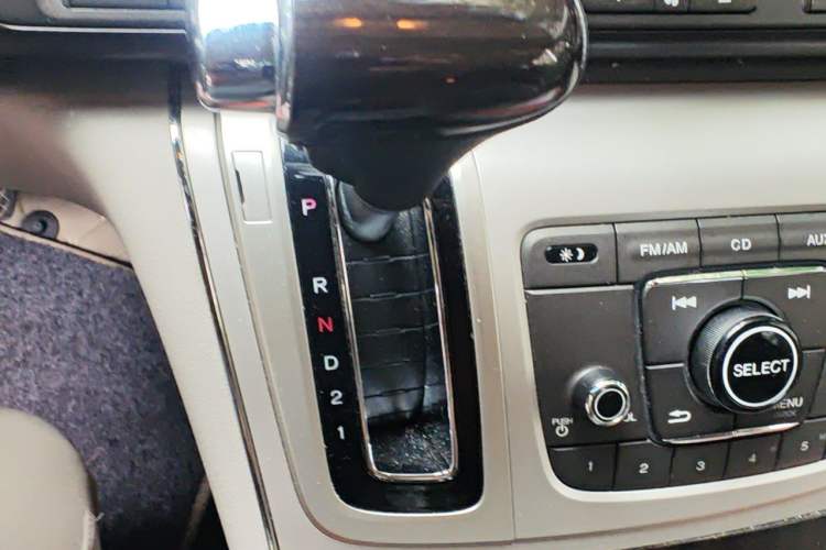 Used Honda Elysion 2015 2.4L VTi-S Prestige Edition Gear Lever