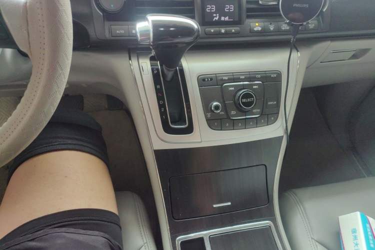 Used Honda Elysion 2015 2.4L VTi Comfort Version Gear Lever